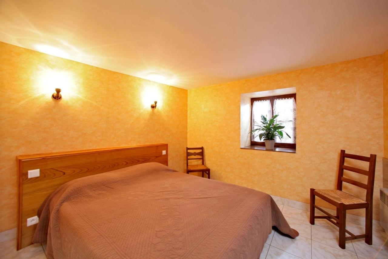 Combas Village De Gites Saint-Crepin-et-Carlucet Bagian luar foto